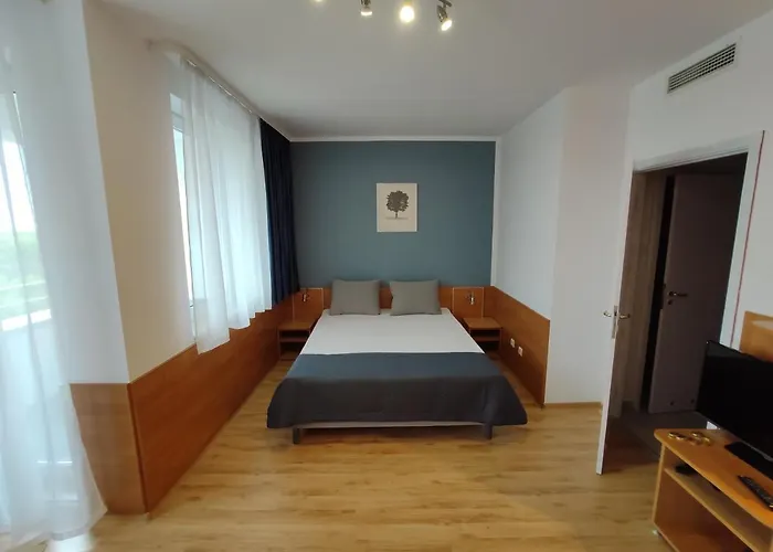 Mz Polonia - Kolobrzeg, Portowa 18 * Kołobrzeg