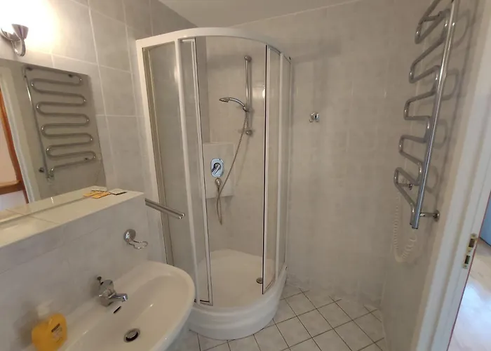 Mz Polonia - Kolobrzeg, Portowa 18 Kołobrzeg